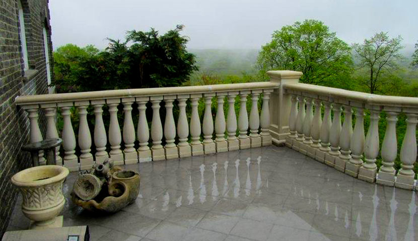 نرده سنگی در معماری